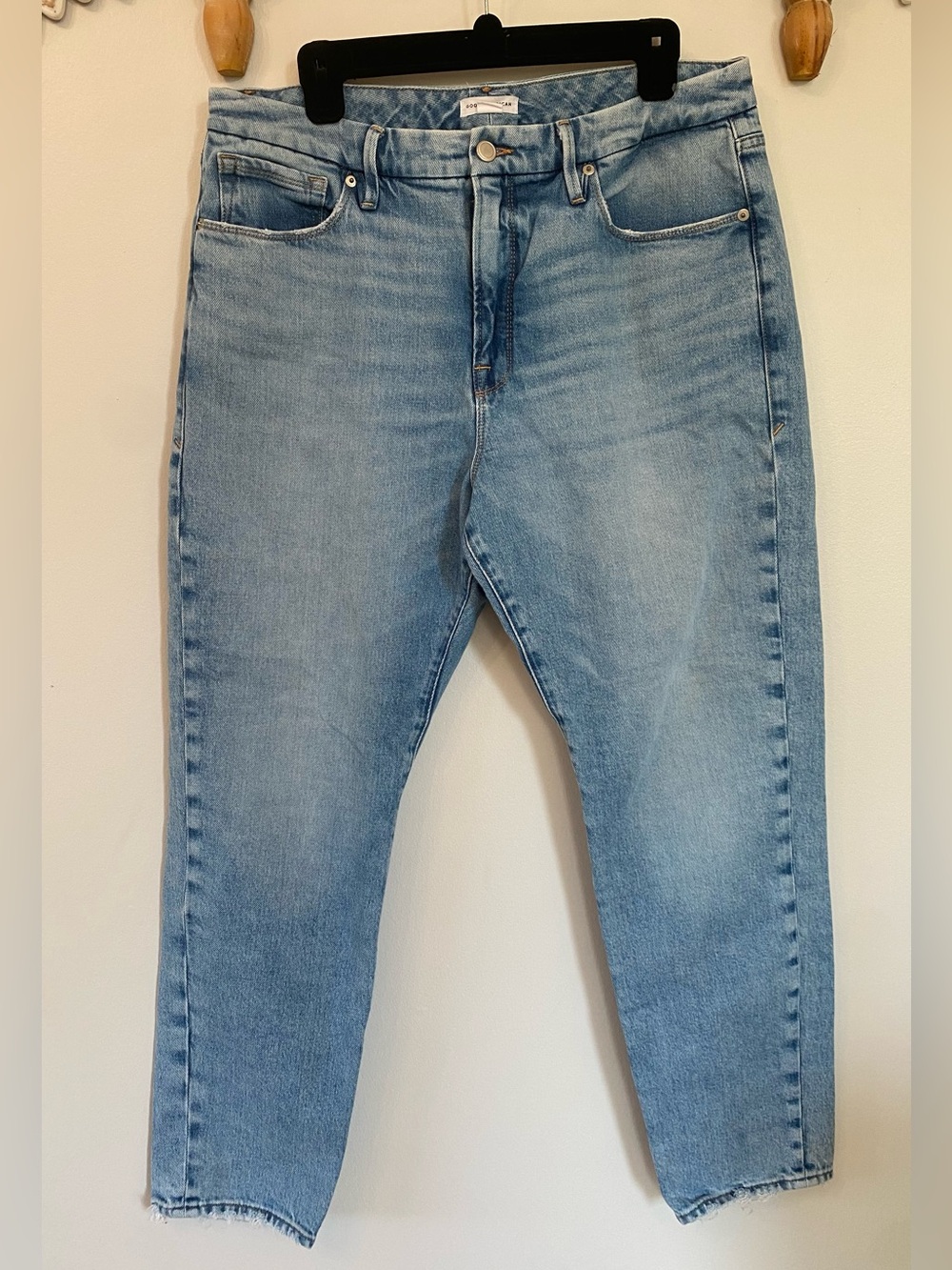 Good American Light Wash Boyfriend Jeans